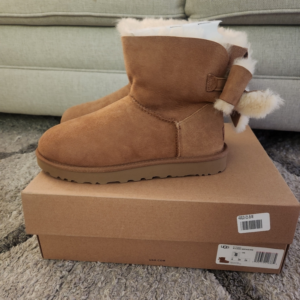 NEW UGG® Australia Classic Heritage Bow Boots - Suede - Picture 14 of 14